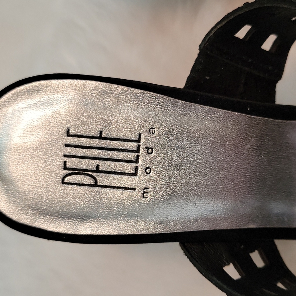 Pelle Moda Black Heels - Picture 3 of 7